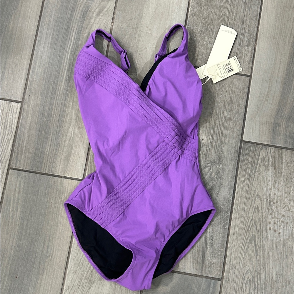 Gottex Women’s Surplice One Piece Bathing Suit Soft Cups and Adjustable Straps - Picture 7 of 9